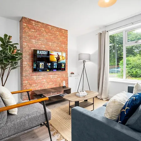 Three Bedroom House - Parking & Garden - Netflix - Wifi - Great Location - 215R Birmingham Exterior photo
