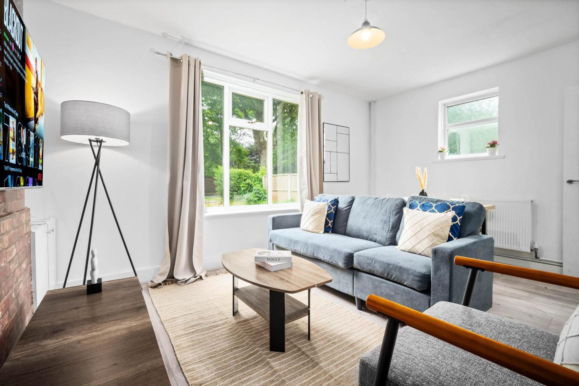 Three Bedroom House - Parking & Garden - Netflix - Wifi - Great Location - 215r * Birmingham